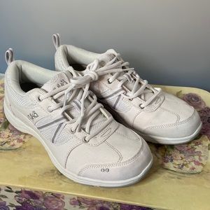 EUC Ryka walking shoes, white canvas, size 7.5